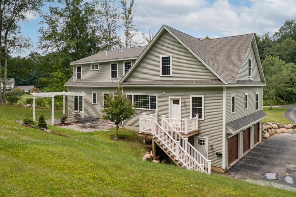 268 N Haverhill Road 2 268 North Haverhill Road Kensington NH