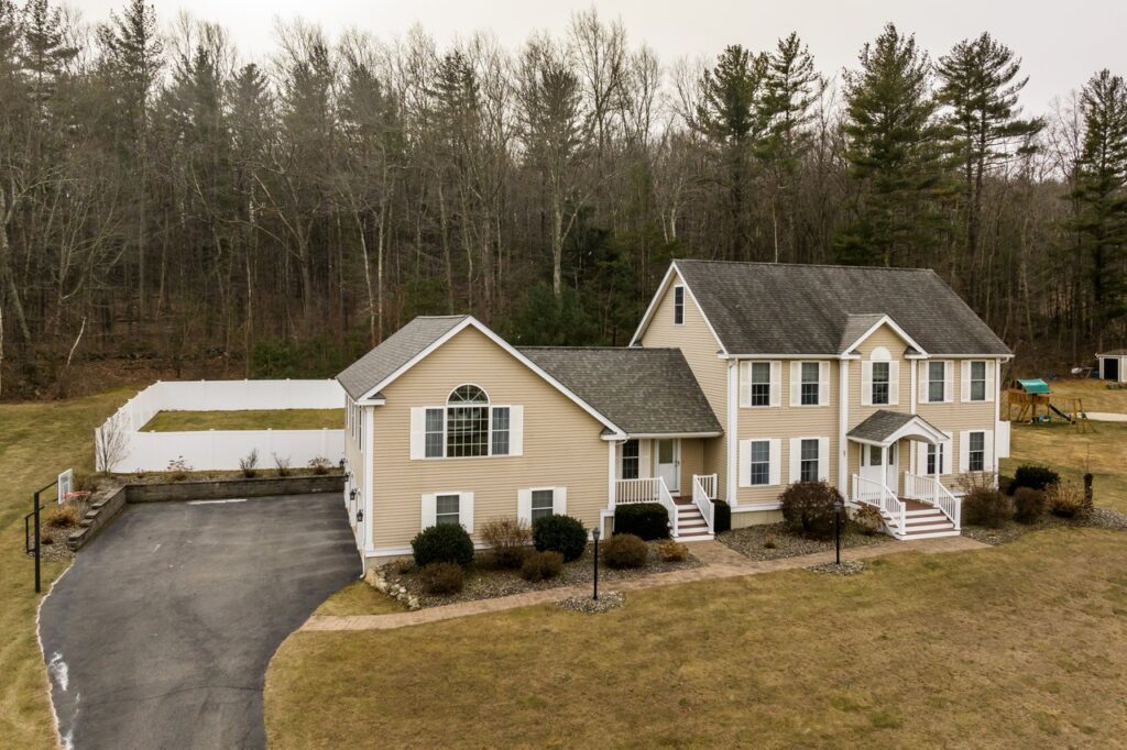 001-27SilverBrookRoad-Salem-NH-03079-SMALL 001-27SilverBrookRoad-Salem-NH-03079-SMALL